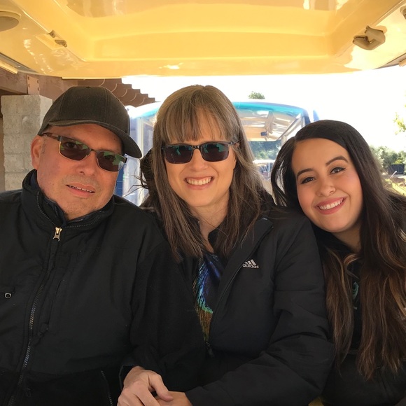 Meet your Posher, Alina - Picture 3 of 3